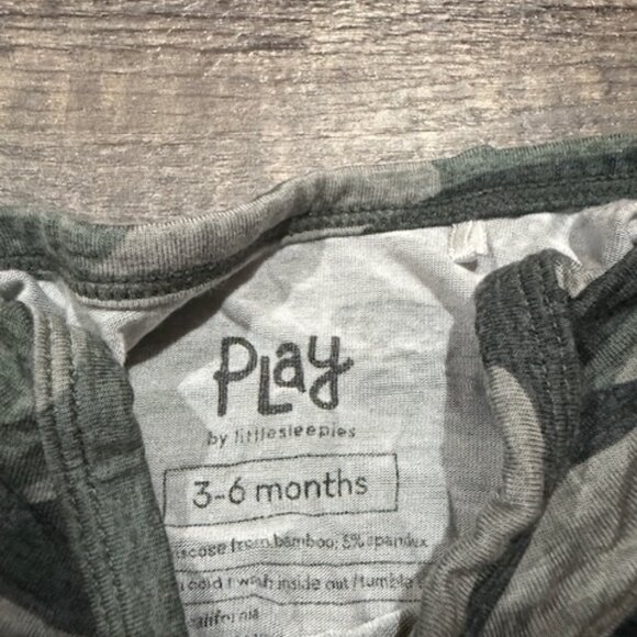 Little Sleepies 3-6 Months Camo Print Bodysuit - Picture 4 of 4